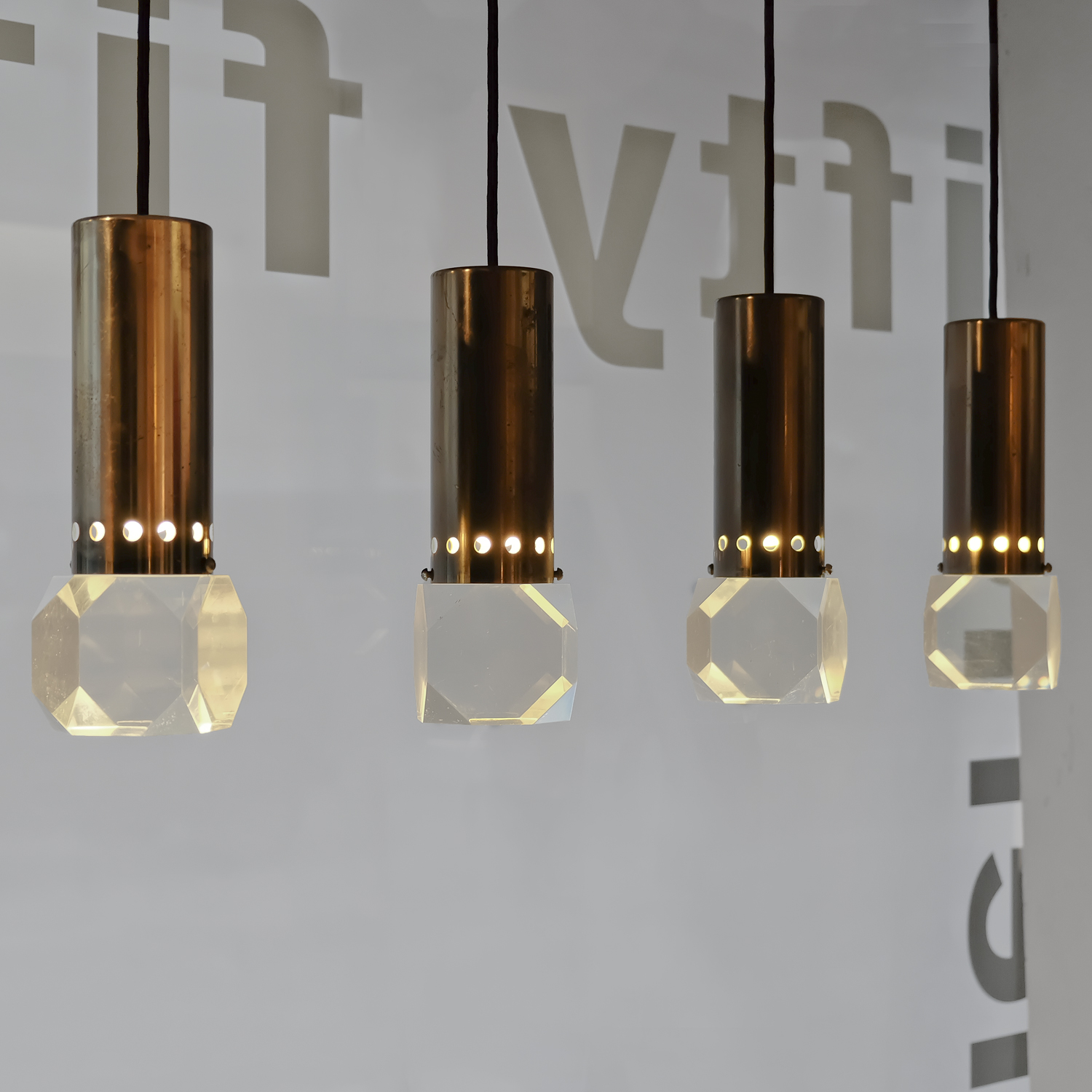 Italienische Acryllampen