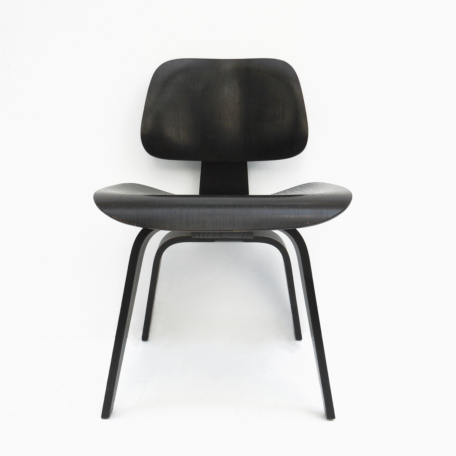 Eames DCW