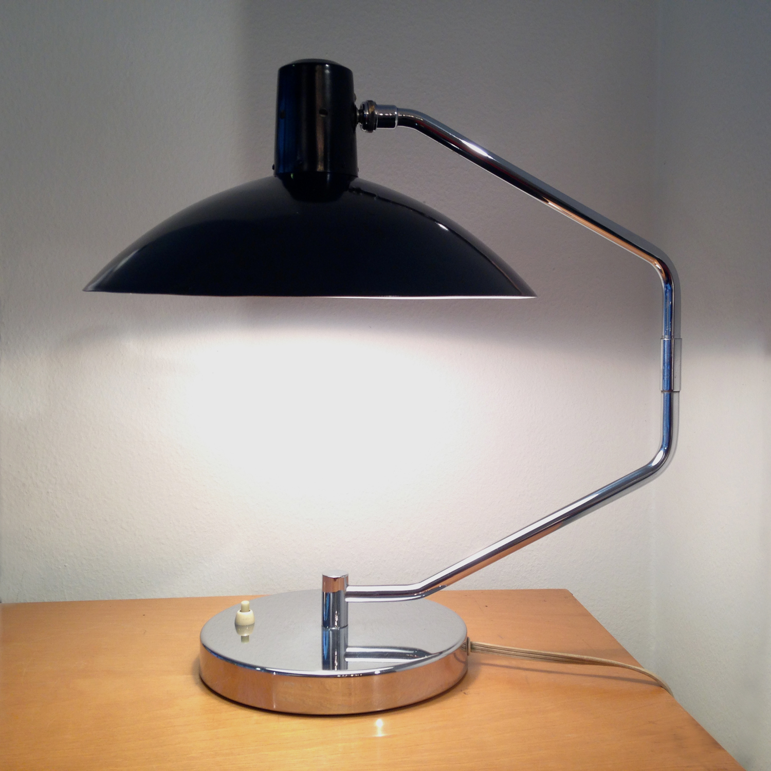 Knoll_lamp