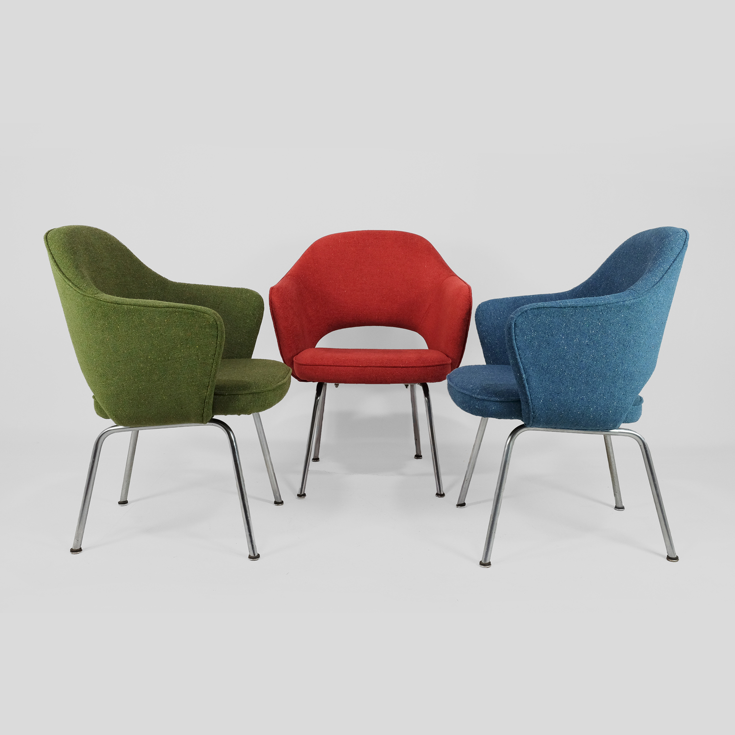 Saarinen Executive Chairs