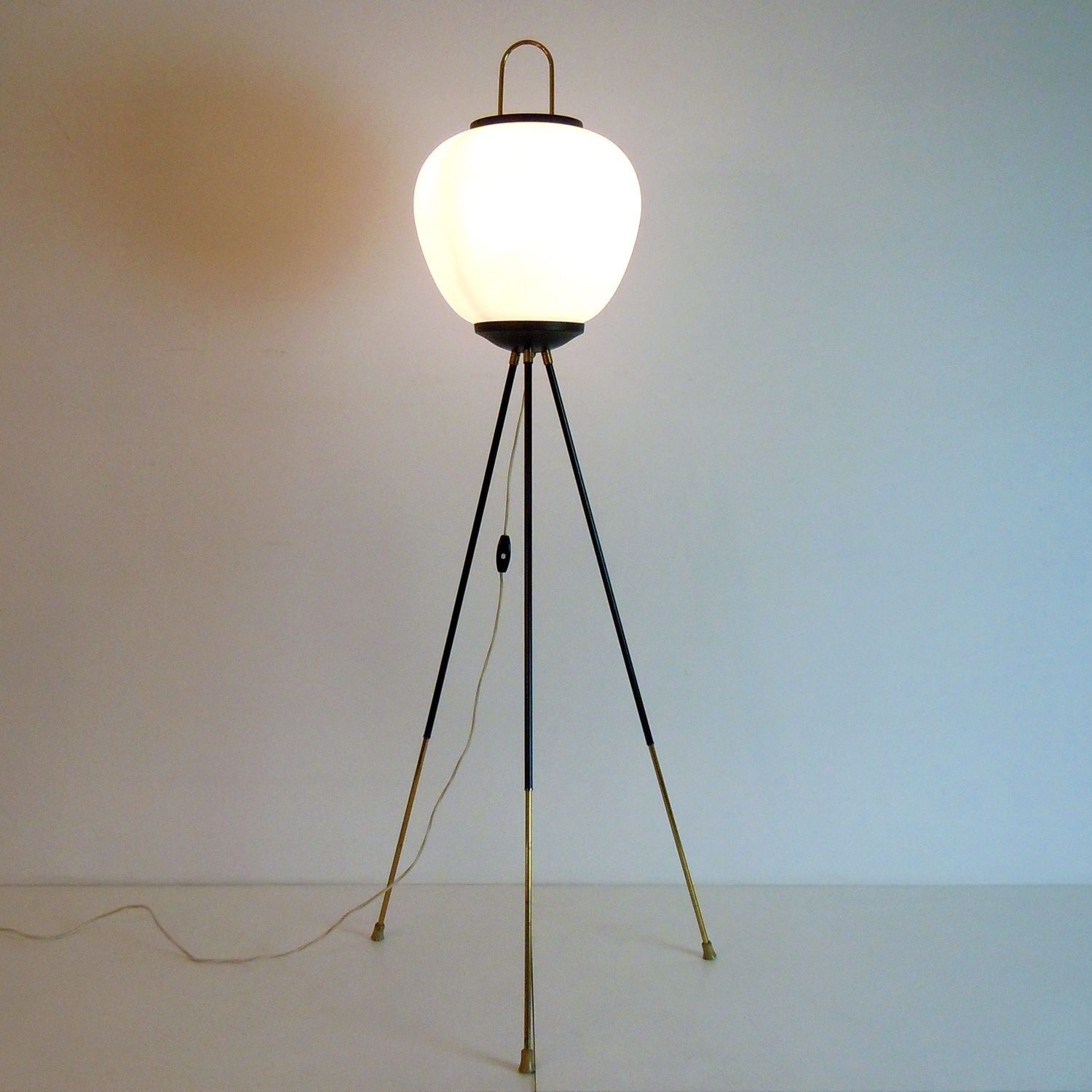 tripod_on