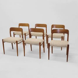 6 Møller Chairs 75