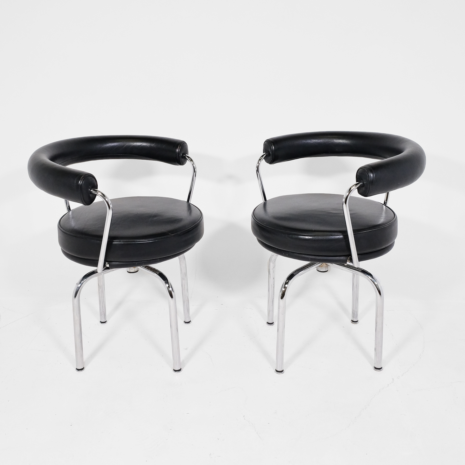 Cassina LC 7