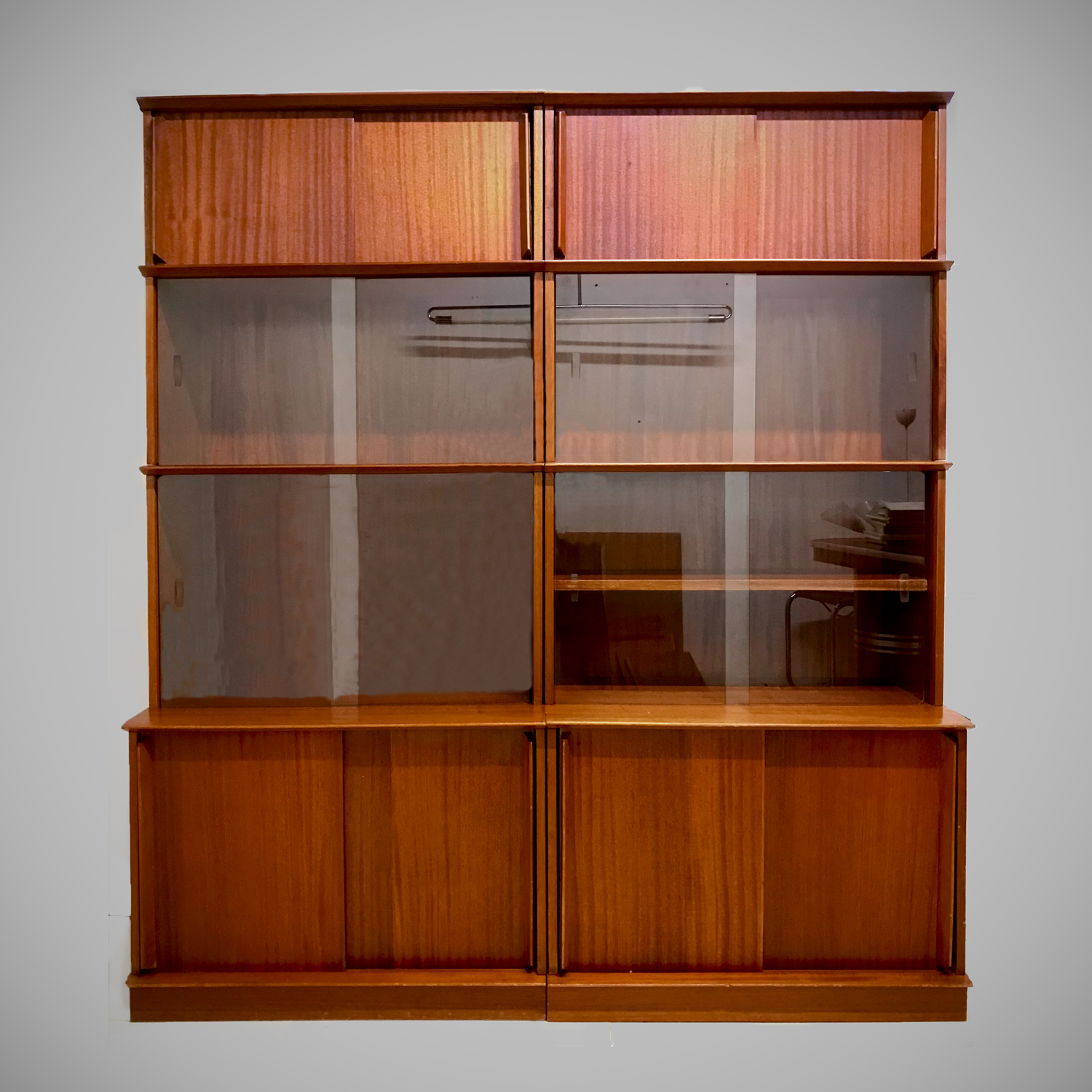 Oscar Bookcase