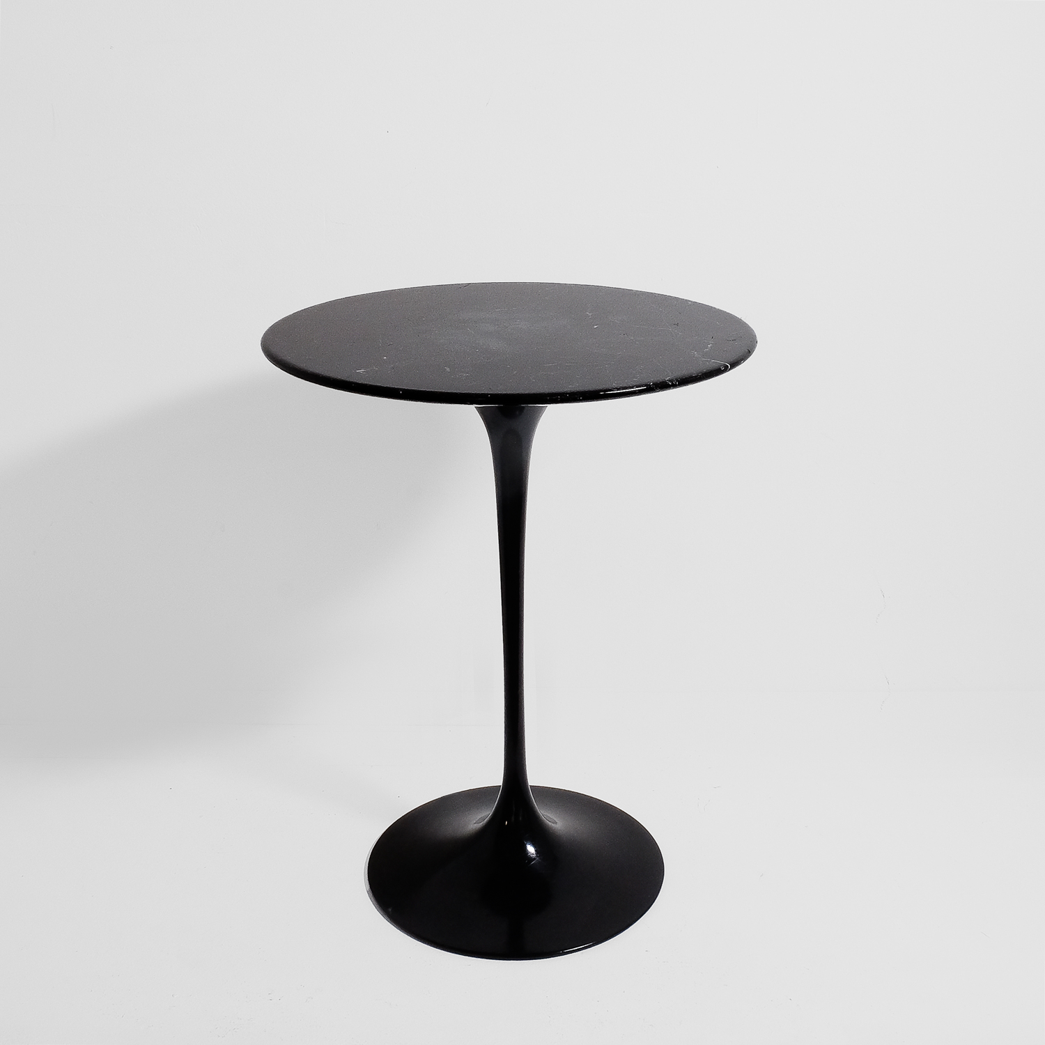 Saarinen Beistelltsich